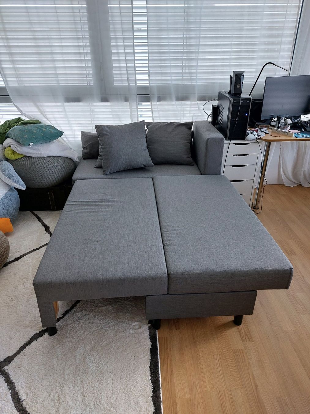 Ikea Sofas: IKEA 3er Bettsofa Älvdalen VB – Gebraucht aus Biel/Bienne von big_hxr7 2