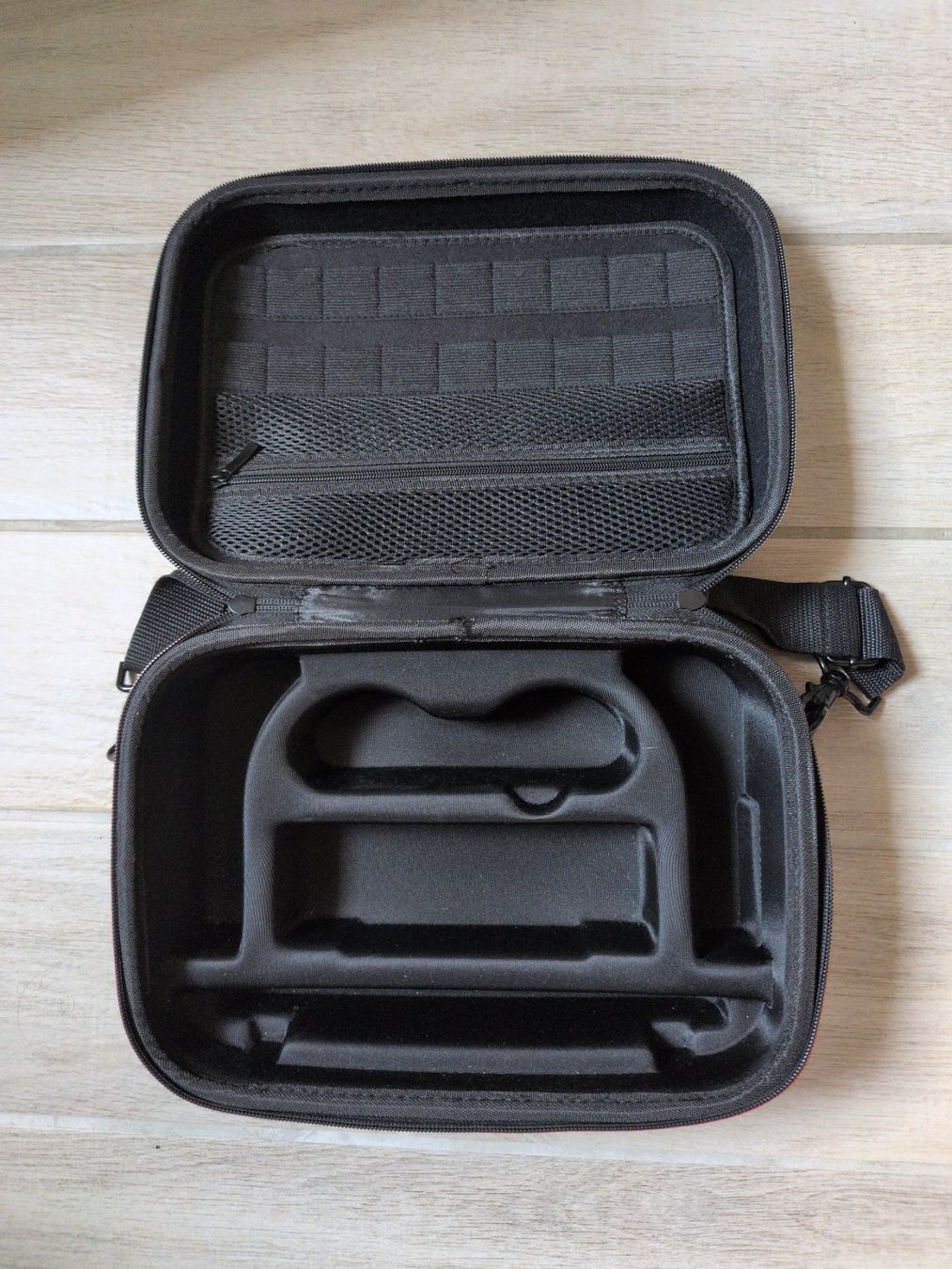 Nintendo Schutzhüllen: Sacoche de transport/protection - Nintendo Switch – Gebraucht aus Pully von max_t56z 2