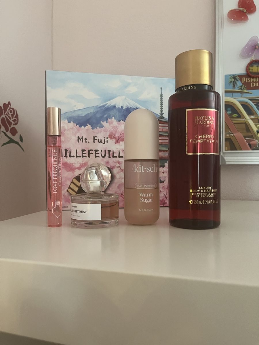 Parfum & Eau de Toilette: Parfüm & Body Mists Set – Gebraucht aus Galgenen von sof_l8x6 1