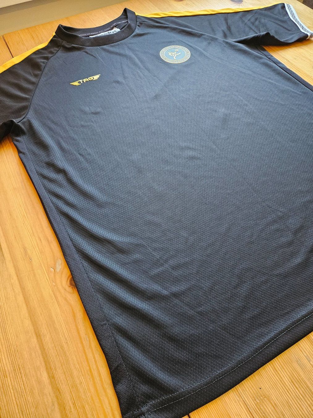 Maillots de corps & Pantalons: Burton Albion Trainingsshirt TAG Grösse XL Trikot – D'occasion à Hägglingen par United-Village-Trade 4