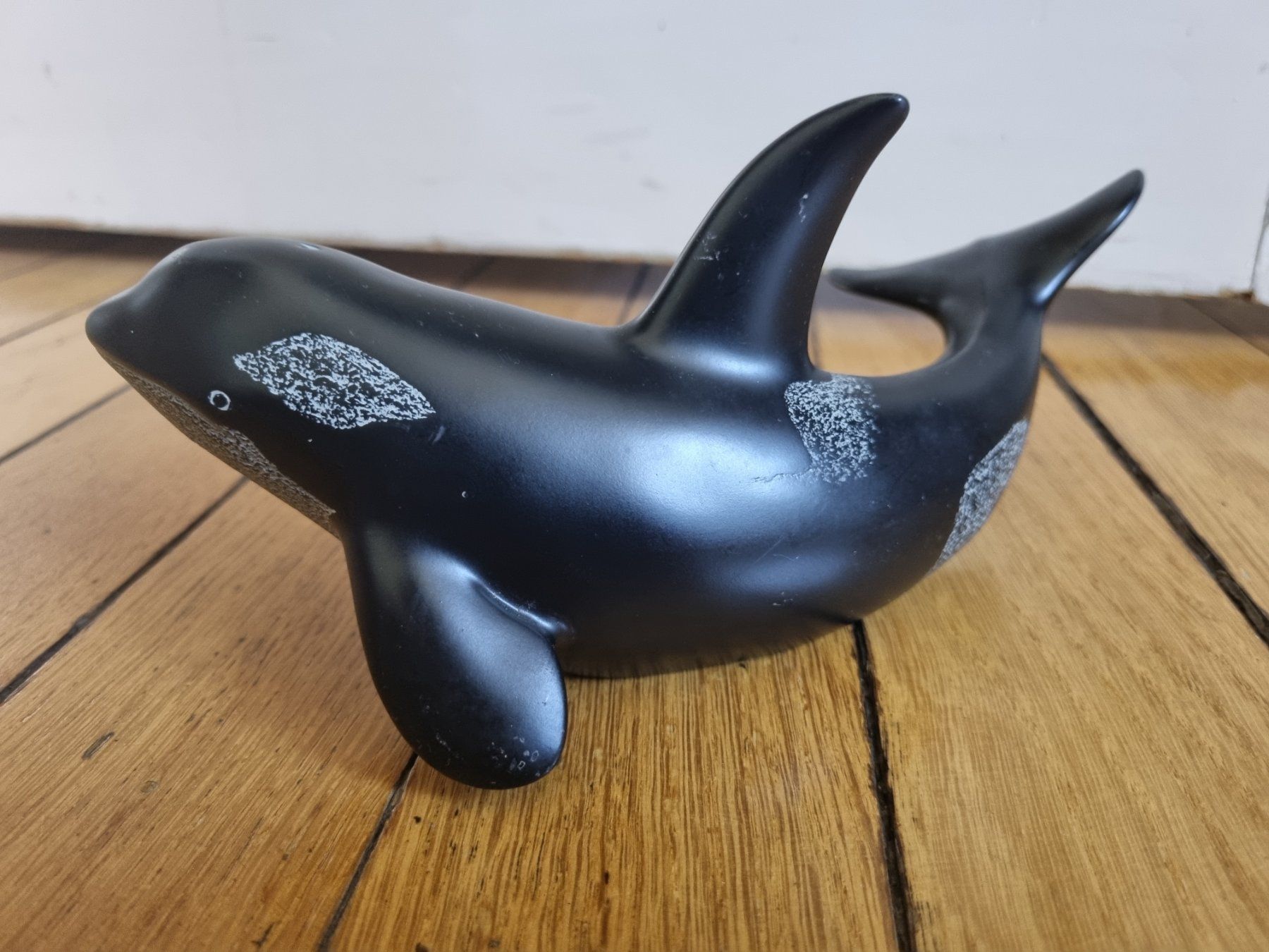 Statuette: Orca Schwertwal schwarz weiss Signiert – Usato da Schaffhausen venduto da Leveron13 2