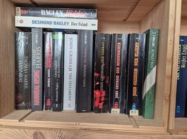 Bücher 3.00 pro Paperback, 5.00 für Hardcover