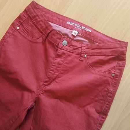Capri Hose rot Grösse M