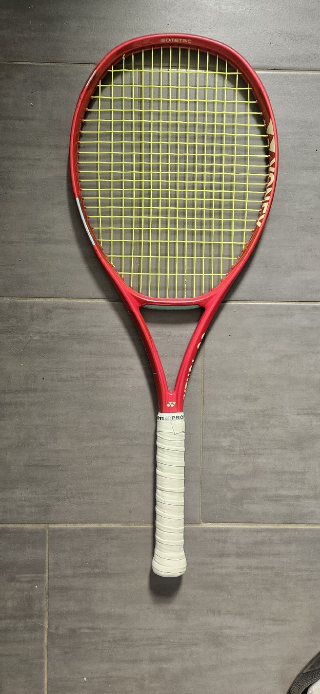 Yonex Schläger: Yonex VCORE 98 L2 2 Stück – Neu (gemäss Beschreibung) aus Mönchaltorf von Santemi 1