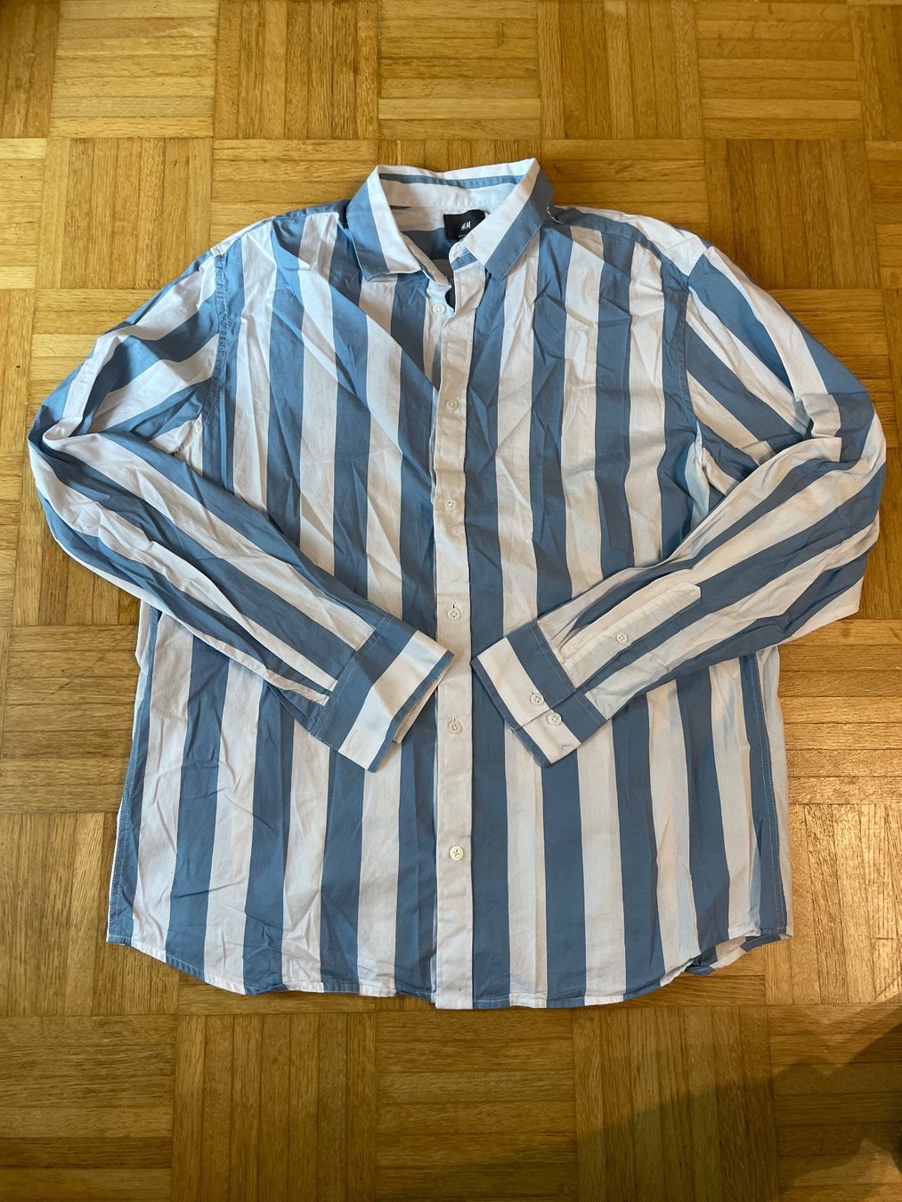 H&M Chemisiers: Bluse, Hemd von H&M Grösse L – D'occasion à Winterthur par mamba2021 1