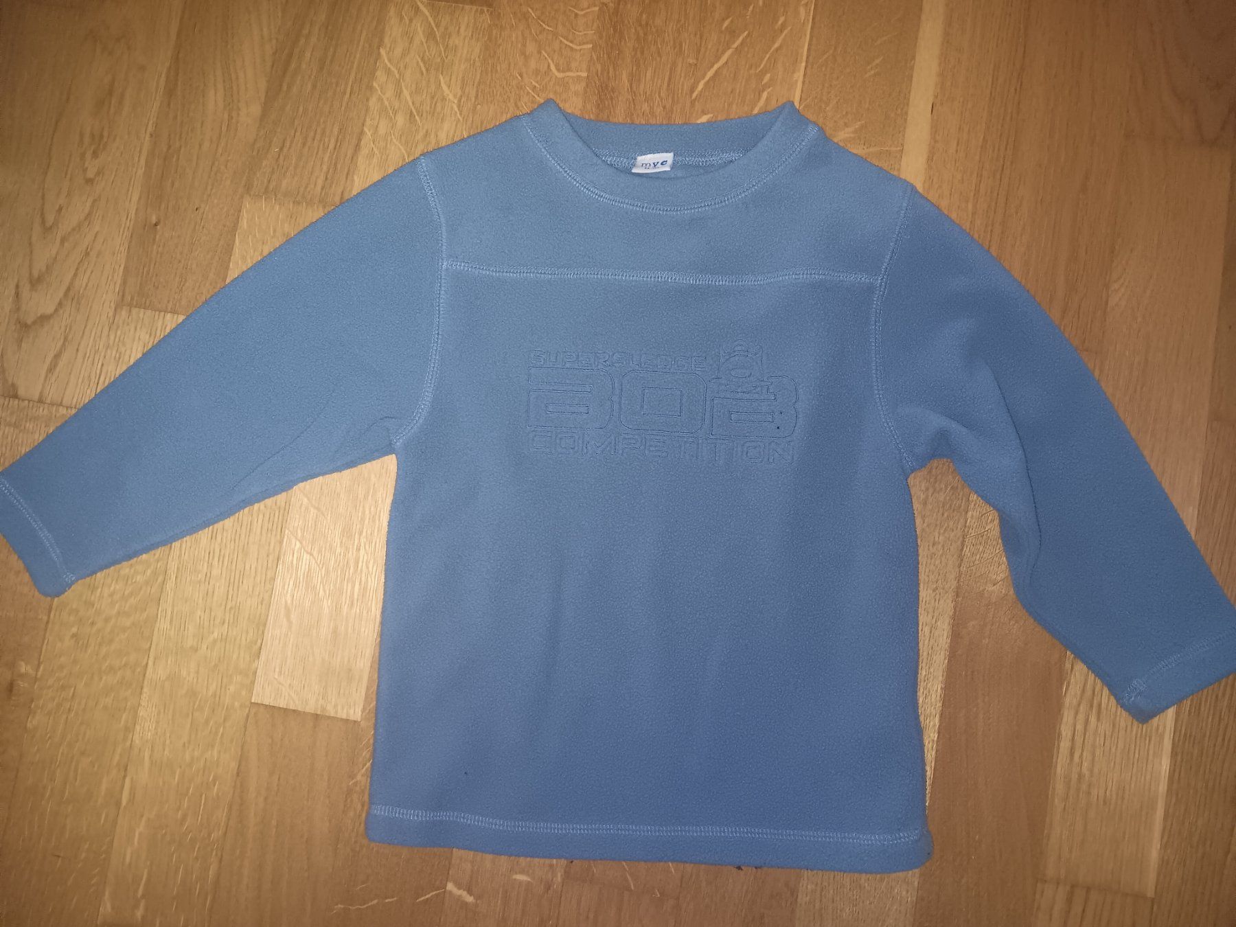 Lotti & Set di vestiti: Kinder Kleider Paket, Gr. 98/98-104 – Usato da Gelterkinden venduto da ram_5vkp 4