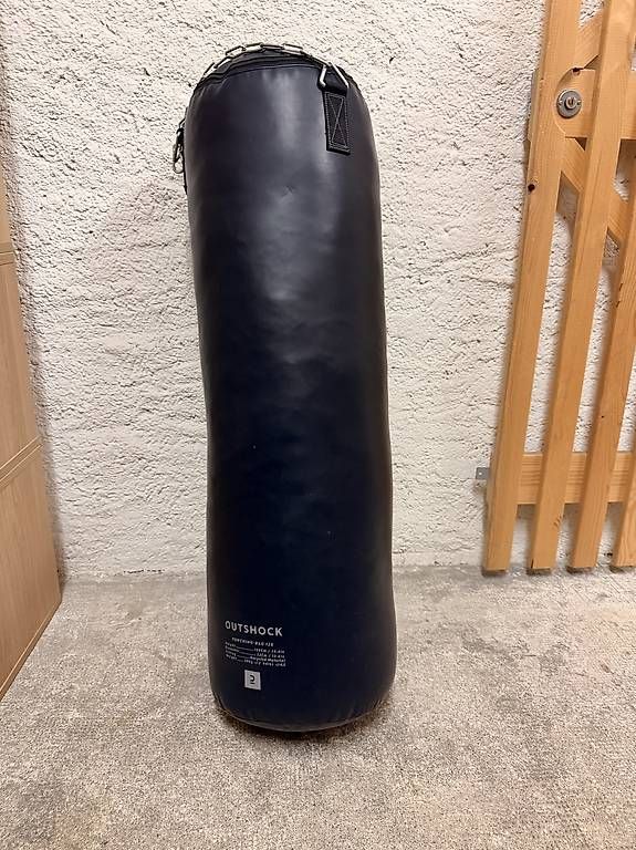 Sacchi da boxe: Sac de frappe boxe 20kg – Usato da Vevey venduto da joachimmuth 1