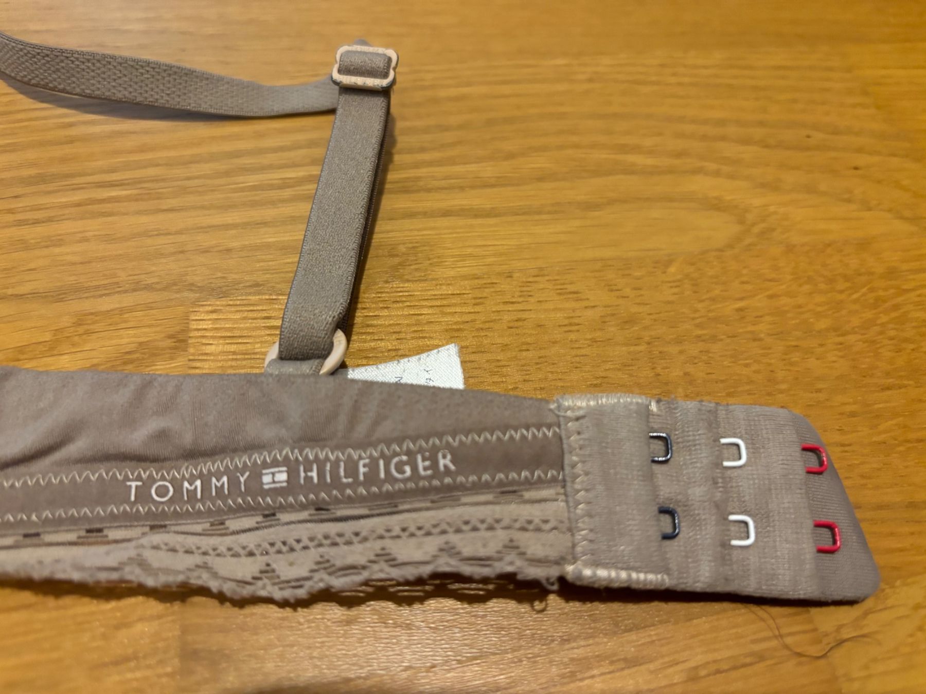 Tommy Hilfiger Sonstige Unterwäsche: BH / Bra - Tommy Hilfiger - Gr. 75A – Gebraucht aus Stadel von Chanel_5 4