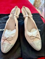 Chanel-Schuhe, klassisch-elegante High Heels hellrosa silber