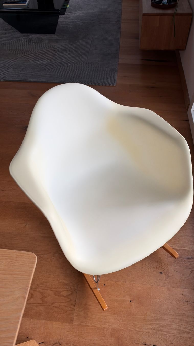Vitra Chaises: Vitra Eames Schaukelstuhl – D'occasion à Russikon par Bm2904 2