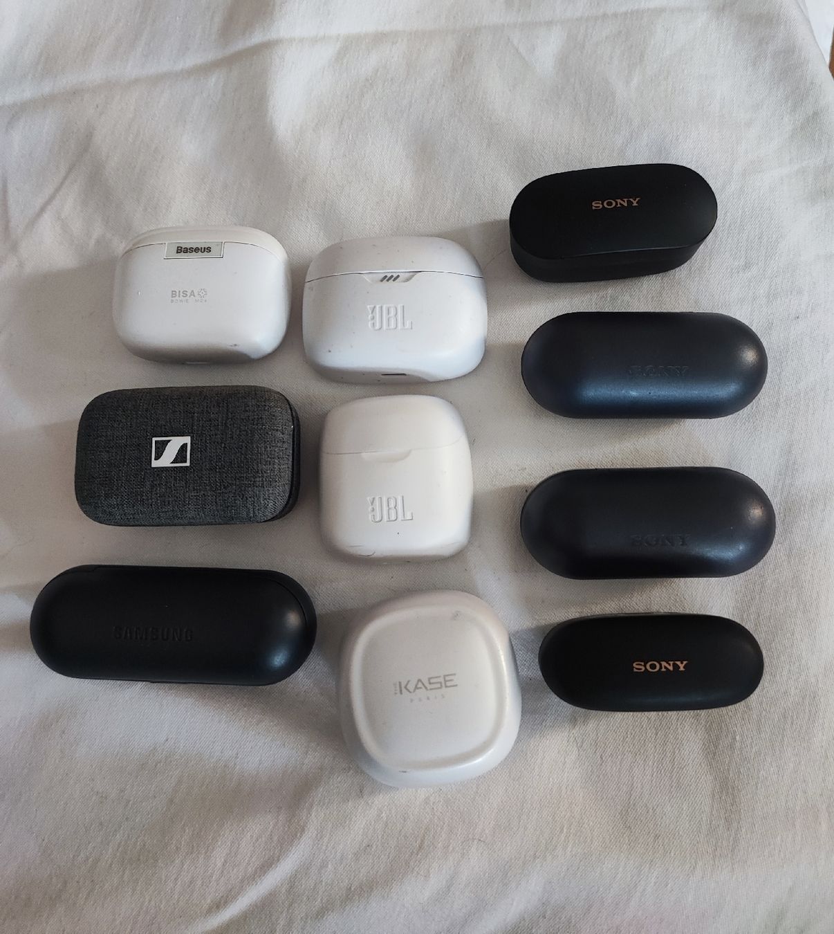 Kopfhörer: 10stk Bluetooth Kopfhörer ( Defekt) – Defekt aus Zollikofen von zar_j67f