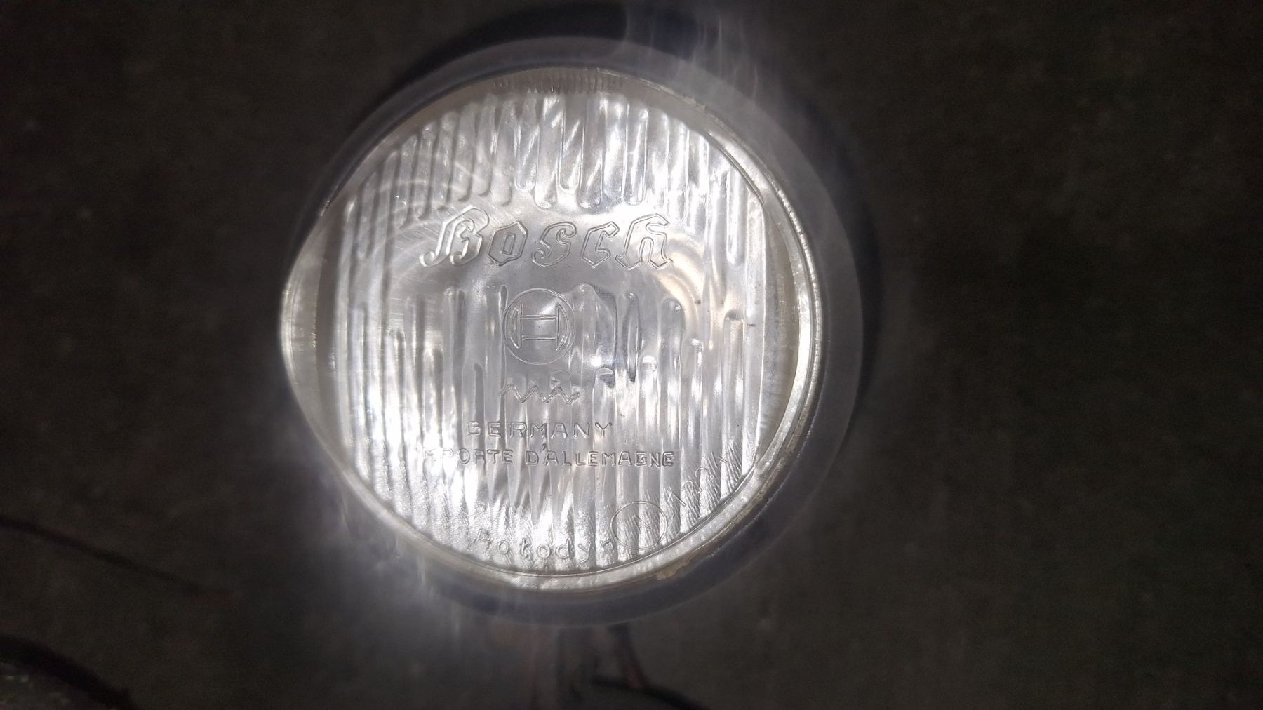 Bosch Fari: Scheinwerfer Bosch uralt Antik Lampe Einachser 80 mm Durchm. – Usato da Bilten venduto da Claas10 4