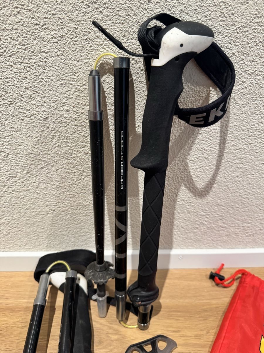 Leki Bastoncini da trekking: Leki Carbon Trekkingstöcke mit Tasche – Usato da Kloten venduto da Geromimoo9400 1
