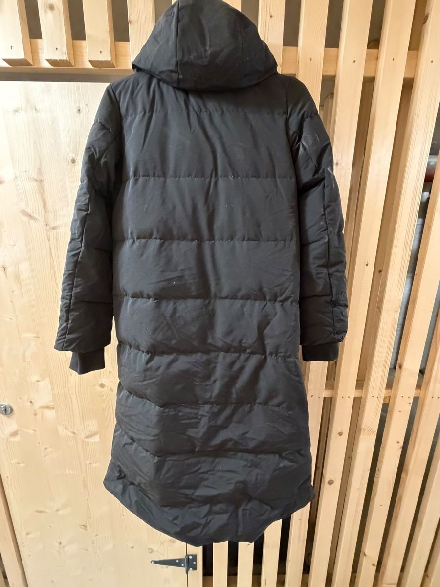 Zara Cappotti: Doudoune hiver  – Usato da Petit-Lancy venduto da LeanaFusti 1
