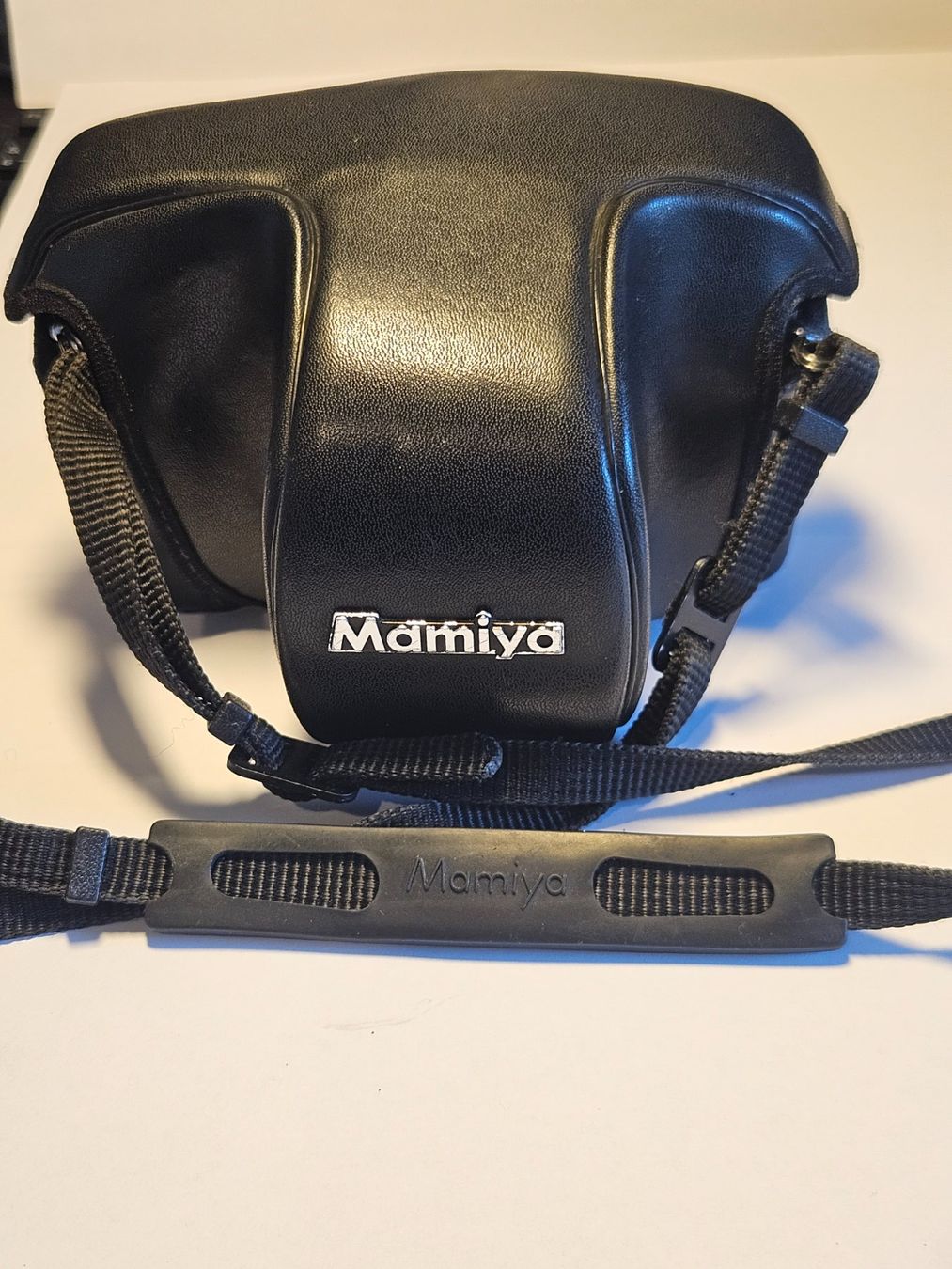Mamiya Kamera: Mamiya ZM Quartz Spiegelreflexkamera mit Objektiv und Blitz – Gebraucht aus Zürich von Leimbi28 7