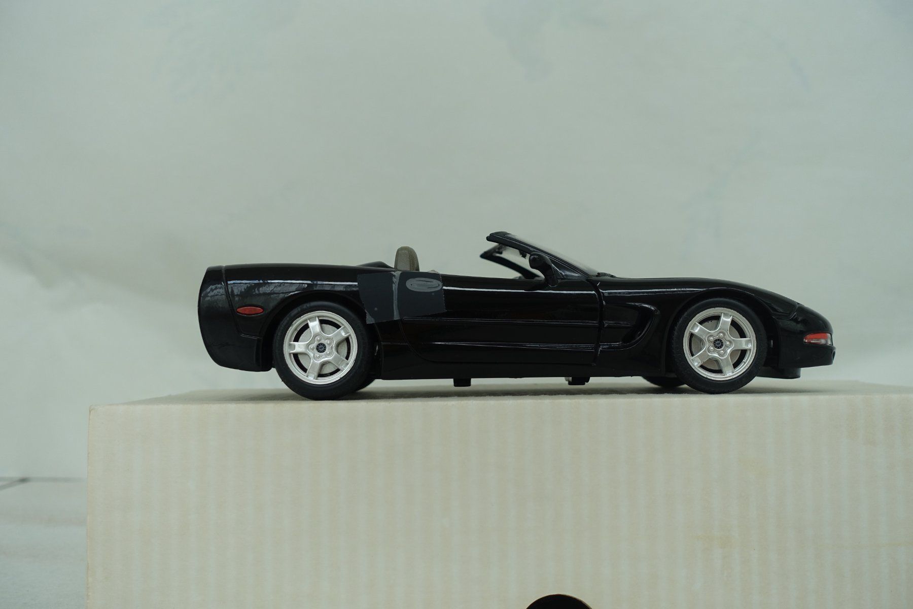 Bburago Modellautos: Modellauto Chevrolet Corvette C5 1997 – Gebraucht aus Brugg AG von hapeha