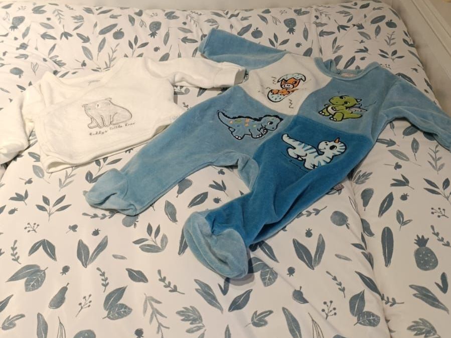 Lotti & Set di vestiti: Baby Set Grösse 56 – Usato da Winterthur venduto da Ausmisten2026