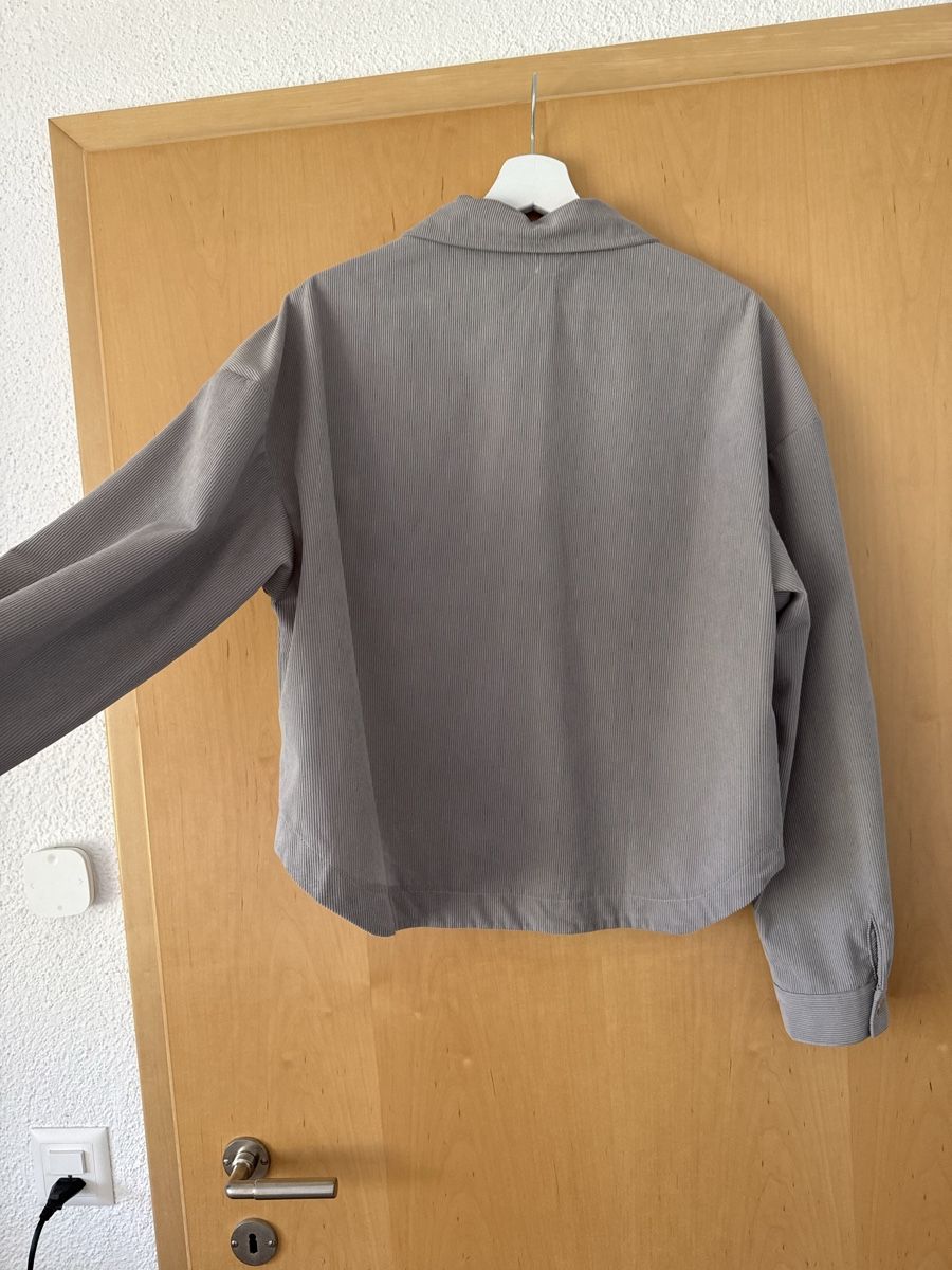 Vestes: Cordjacke Damen – D'occasion à Wilen (Sarnen) par aninaschwab 2