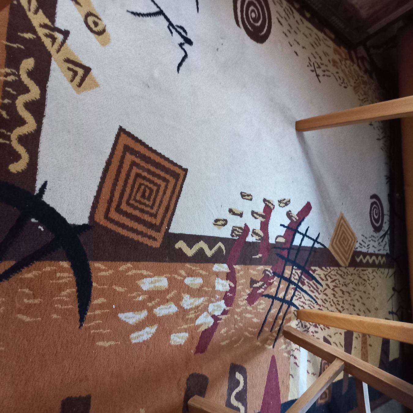 Tappeti: Teppich mit afrikanischem Flair – Usato da Ebnat-Kappel venduto da Youssou 1