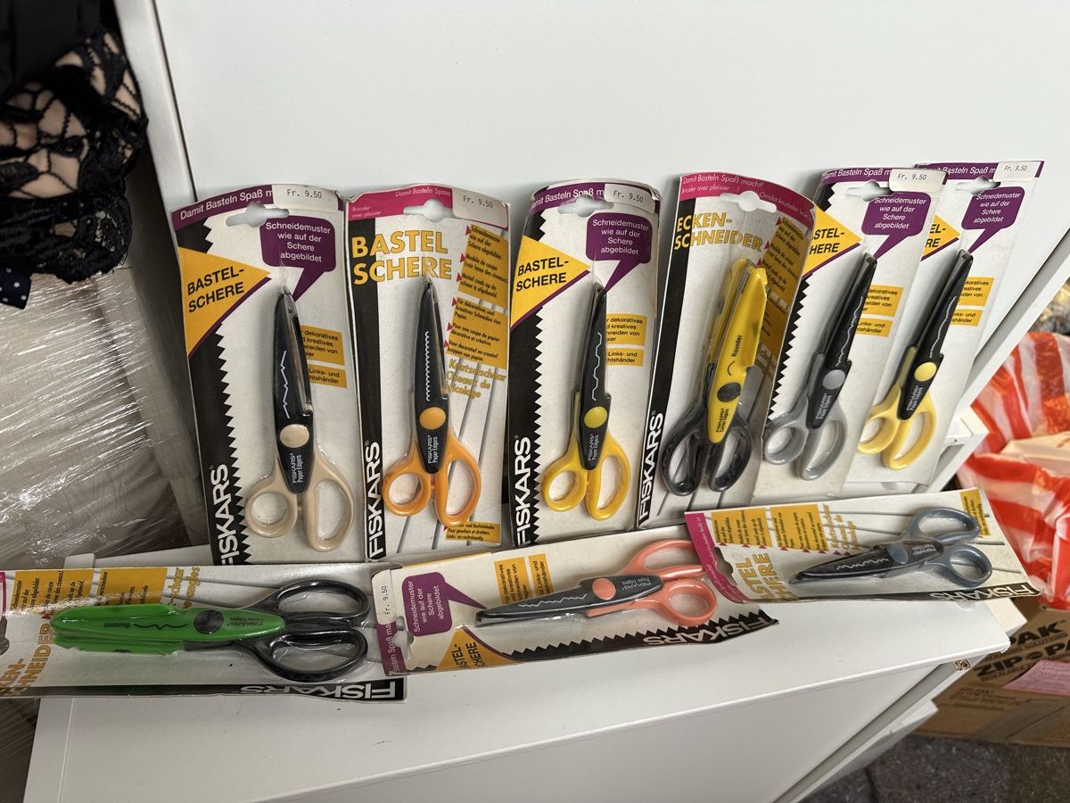 Kit bricolage: Alles Zusammen Bastelschere Neu – Nuovo e nell'imballaggio originale da Sevelen venduto da Stopglobal.
