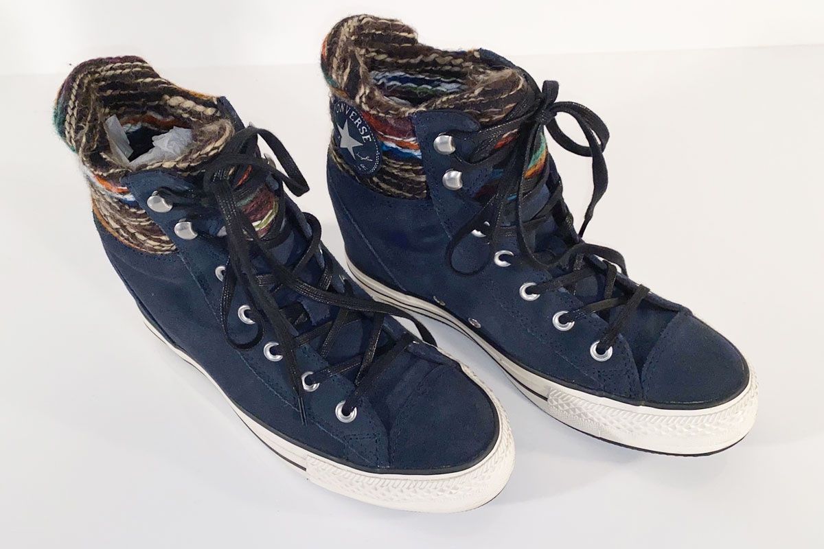 Converse Scarpe da donna: Converse Sneaker Chucks blau Special Edition Gr. 40 – Nuovo (secondo la descrizione) da Ballwil venduto da ClassicGallery 5