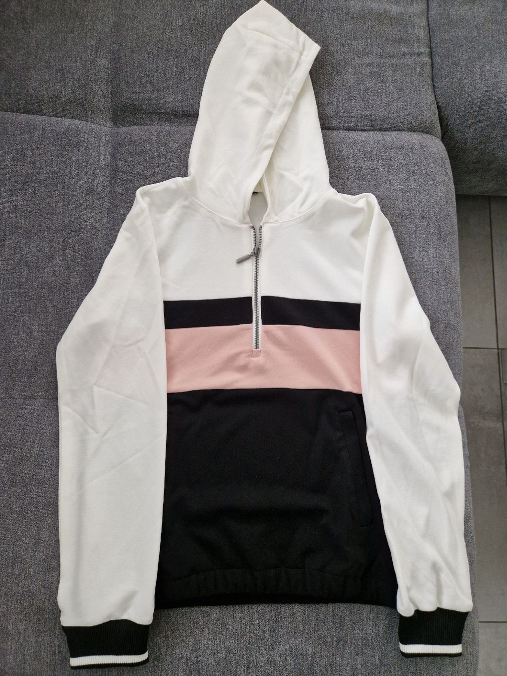Pulls & Sweat-shirts: Pullover – Neuf (Voir description) à Eglisau par Ramii97