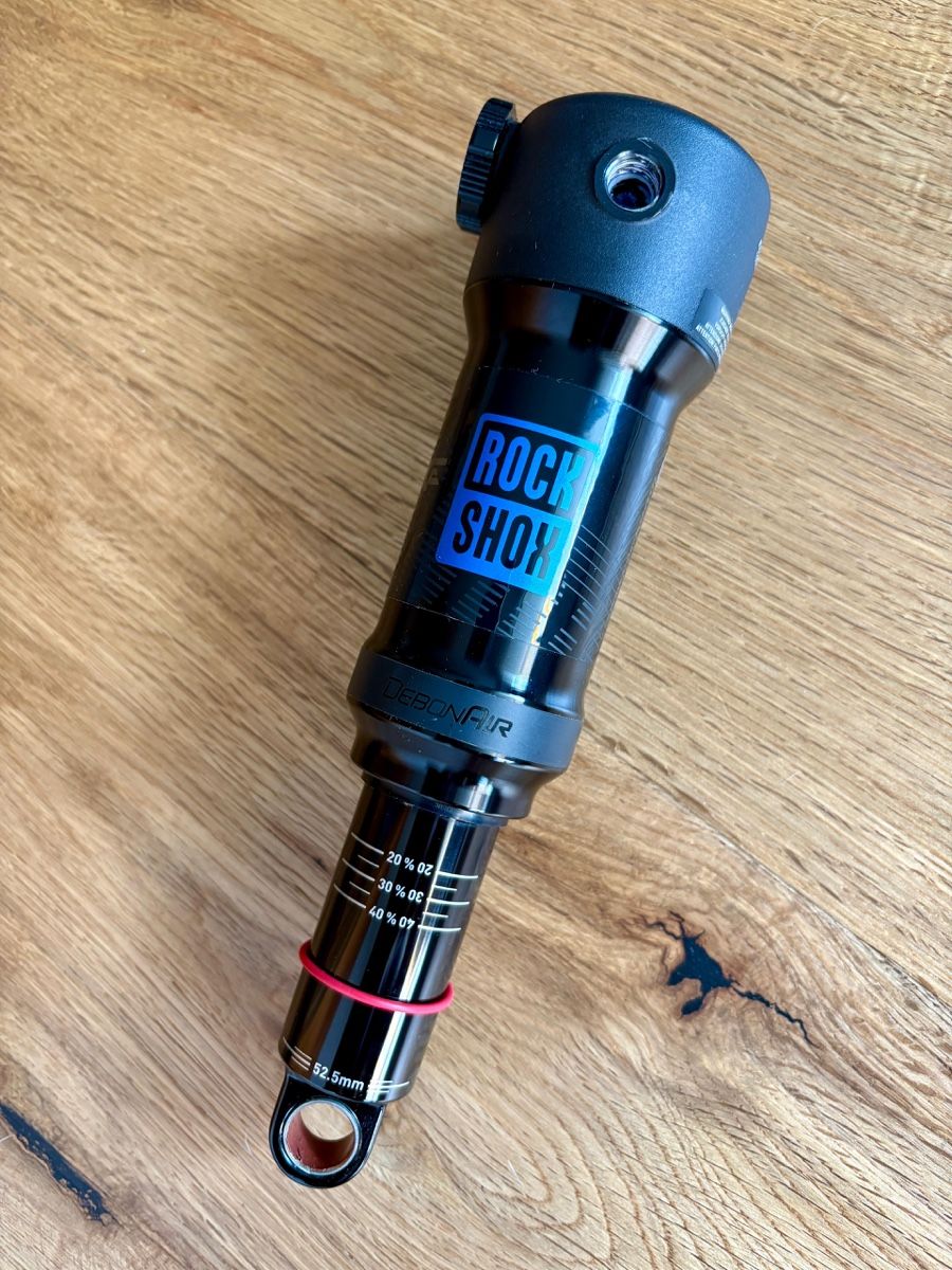 Rockshox Pezzi di ricambio: RockShox Deluxe select (2024) – Usato da Steffisburg venduto da bikergirl.vr46 1