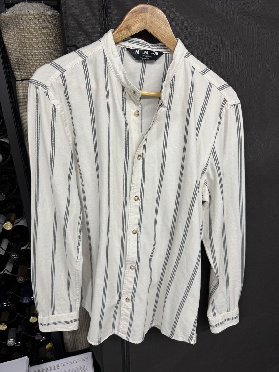 Bershka Camicie: Bershka Herrenhemd gestreift, M – Usato da Sursee venduto da Janst88