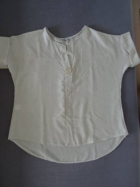 Camicette: Bluse Top Viscose/ Baumwolle Gr: 40/42 – Usato da Bazenheid venduto da Aebi55 1
