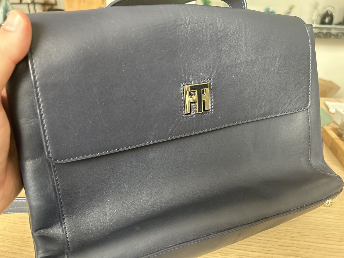 Tommy Hilfiger Taschen für Damen: Tommy Hilfiger Handtasche, Leder, Dunkelblau – Gebraucht aus Glattfelden von tiger1989 1