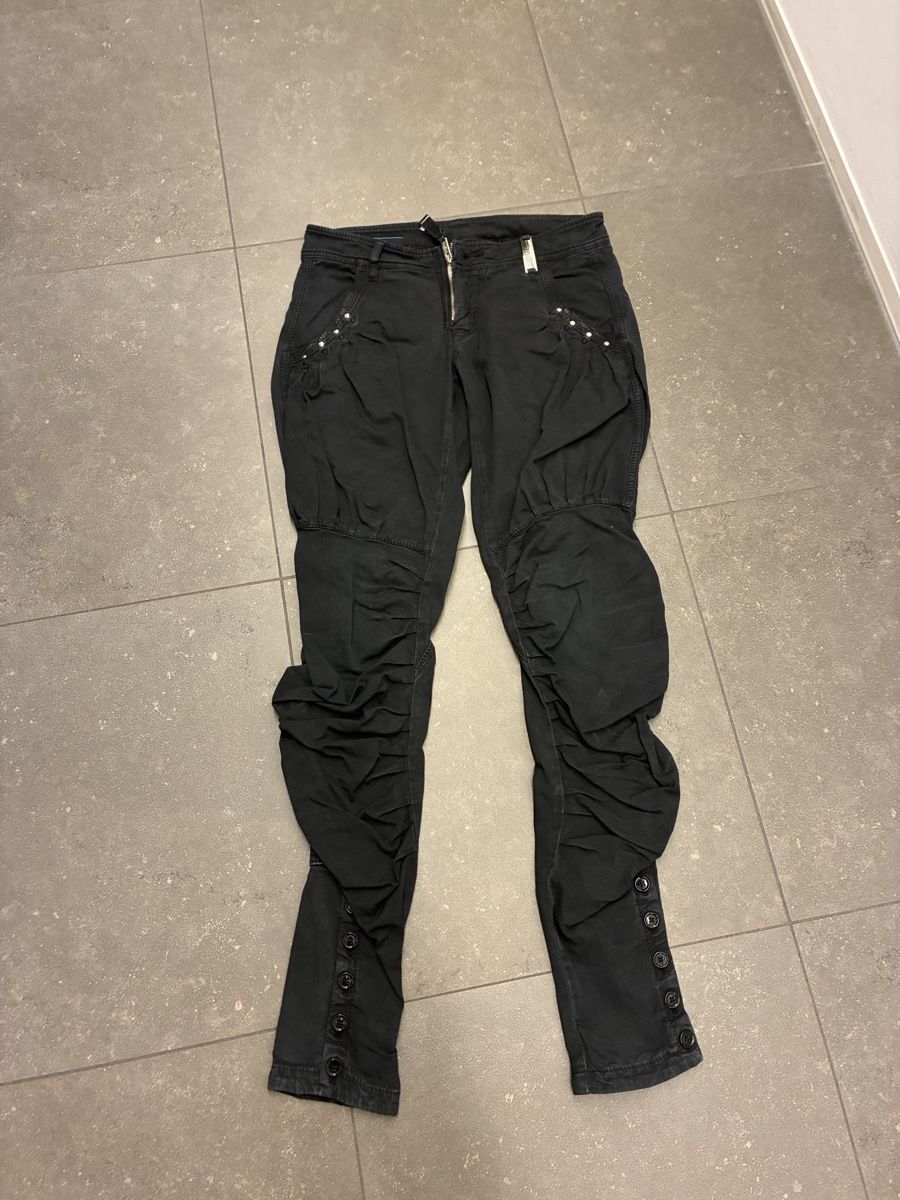 High Pantaloni: HIGH USE Hose schwarz in Gr. 36  – Usato da Niederglatt ZH venduto da karinso