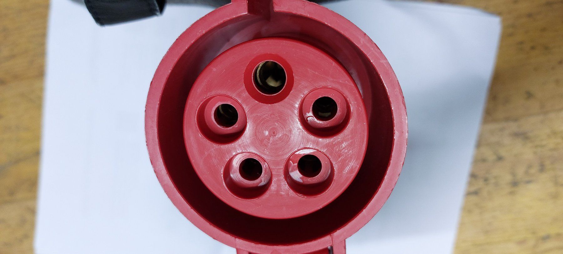 Spine: 32 A Kupplung 5 Pol. – Usato da Tägerwilen venduto da Otuan 3