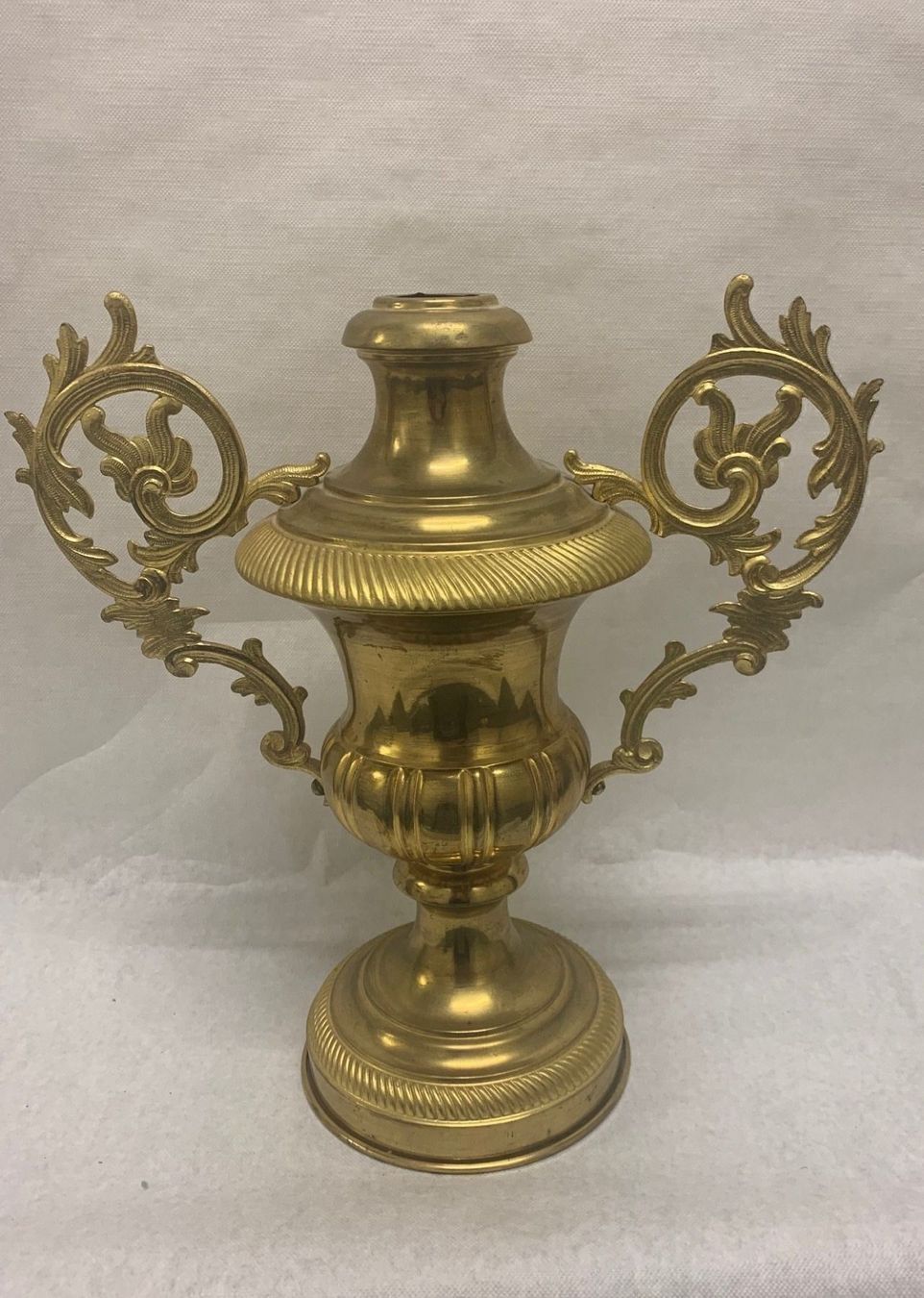 Vasi & Recipienti: 31cm hohe Altarvase Messing - 19 Jh – Usato da Adliswil venduto da MeDuMe