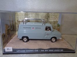 Altaya 1:43 Leyland Sherpa Van Diorama James Bond 007