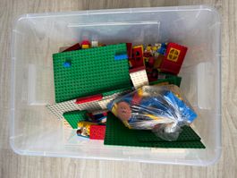 eine Kiste Lego