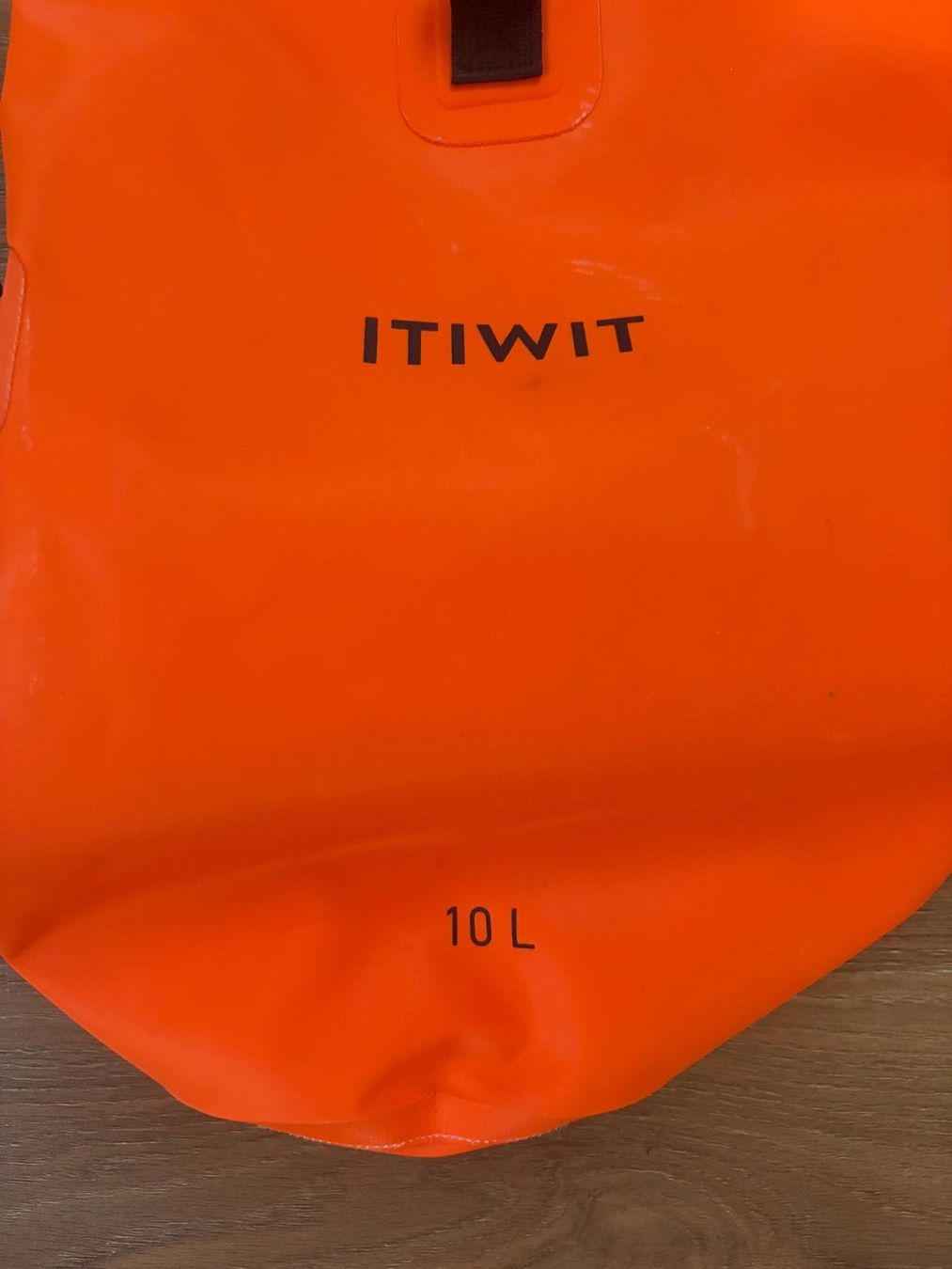 Decathlon Borse: Sac eau étanche Itiwit 10L orange – Usato da Môtiers NE venduto da ElGreco3099 4