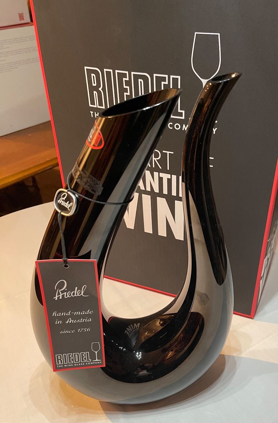 Riedel Caraffe: CARAFE RIEDEL AMADEO BLACK NEUVE – Usato da Vevey venduto da lairdutemps