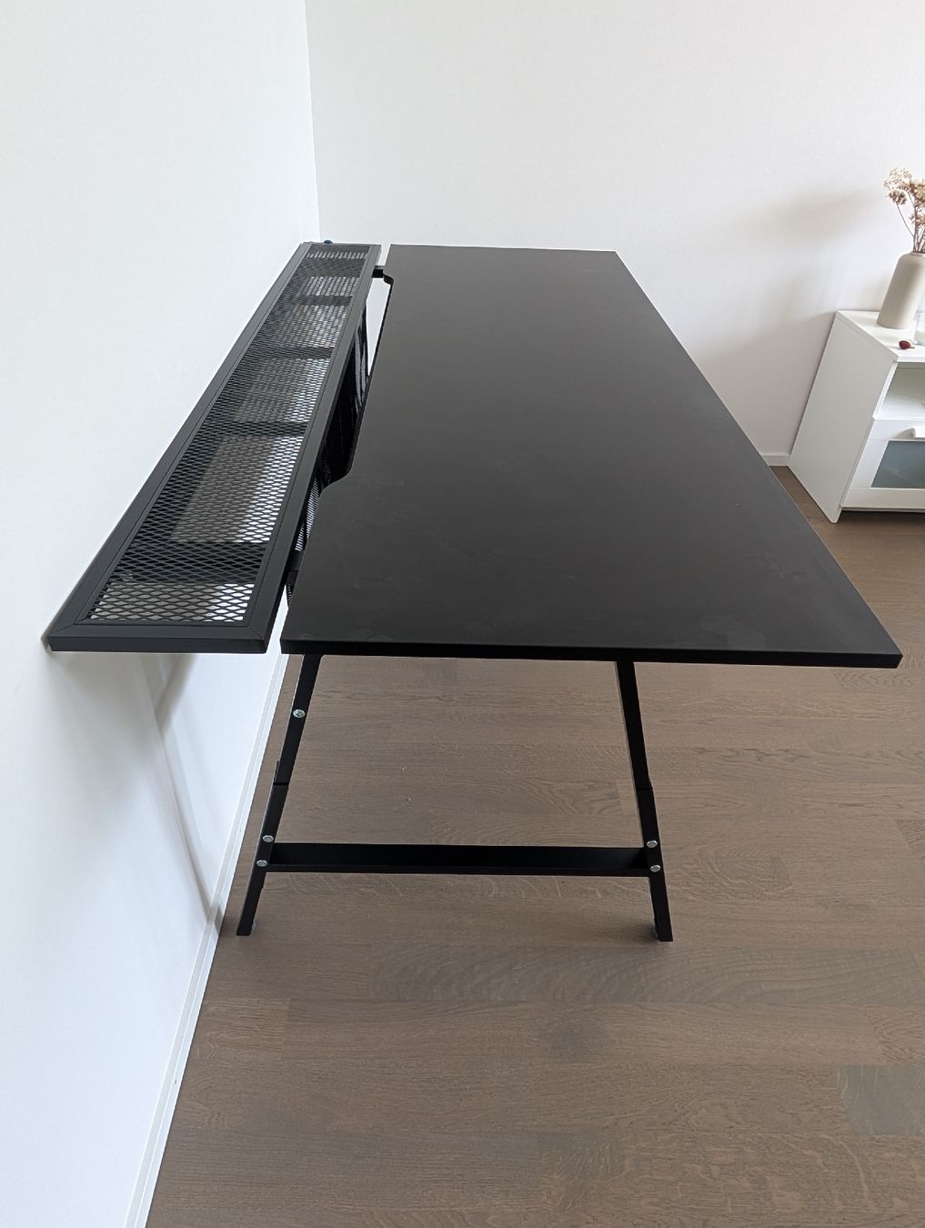 Ikea Scrivanie: Schreibtisch Ikea UTESPELARE – Nuovo (secondo la descrizione) da Adliswil venduto da ped_h72g 1