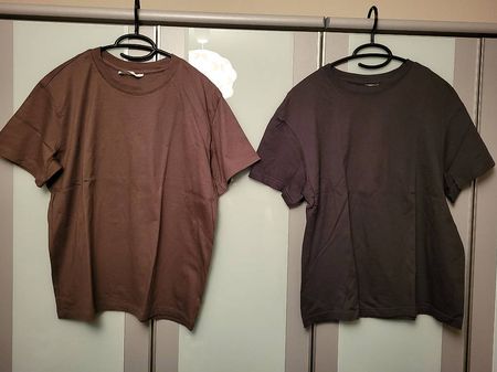 4 Shirts dunkelgrau und braun