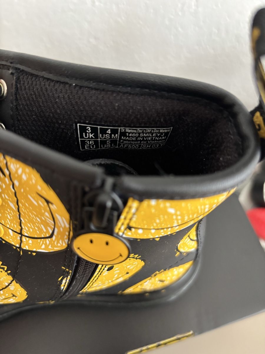 Dr. Martens Scarpe da uomo: Dr.Martens x Smiley Boots Grösse 36 – Nuovo e nell'imballaggio originale da Boniswil venduto da Biancaneve91 3