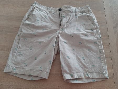 Kurze Hose hellbeige mit Muster, Weite Gr. 32
