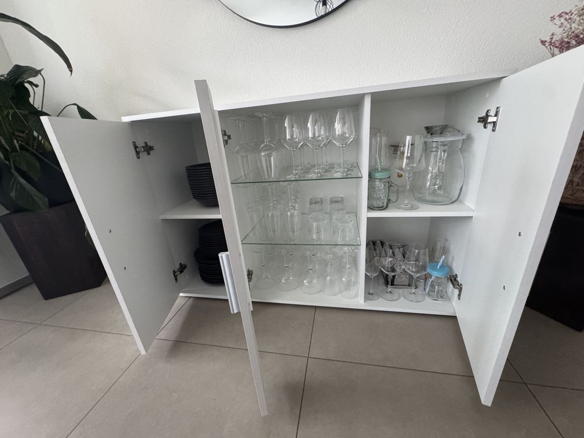 Commodes: Kommode weiss – D'occasion à Dübendorf par IvanaMli 1