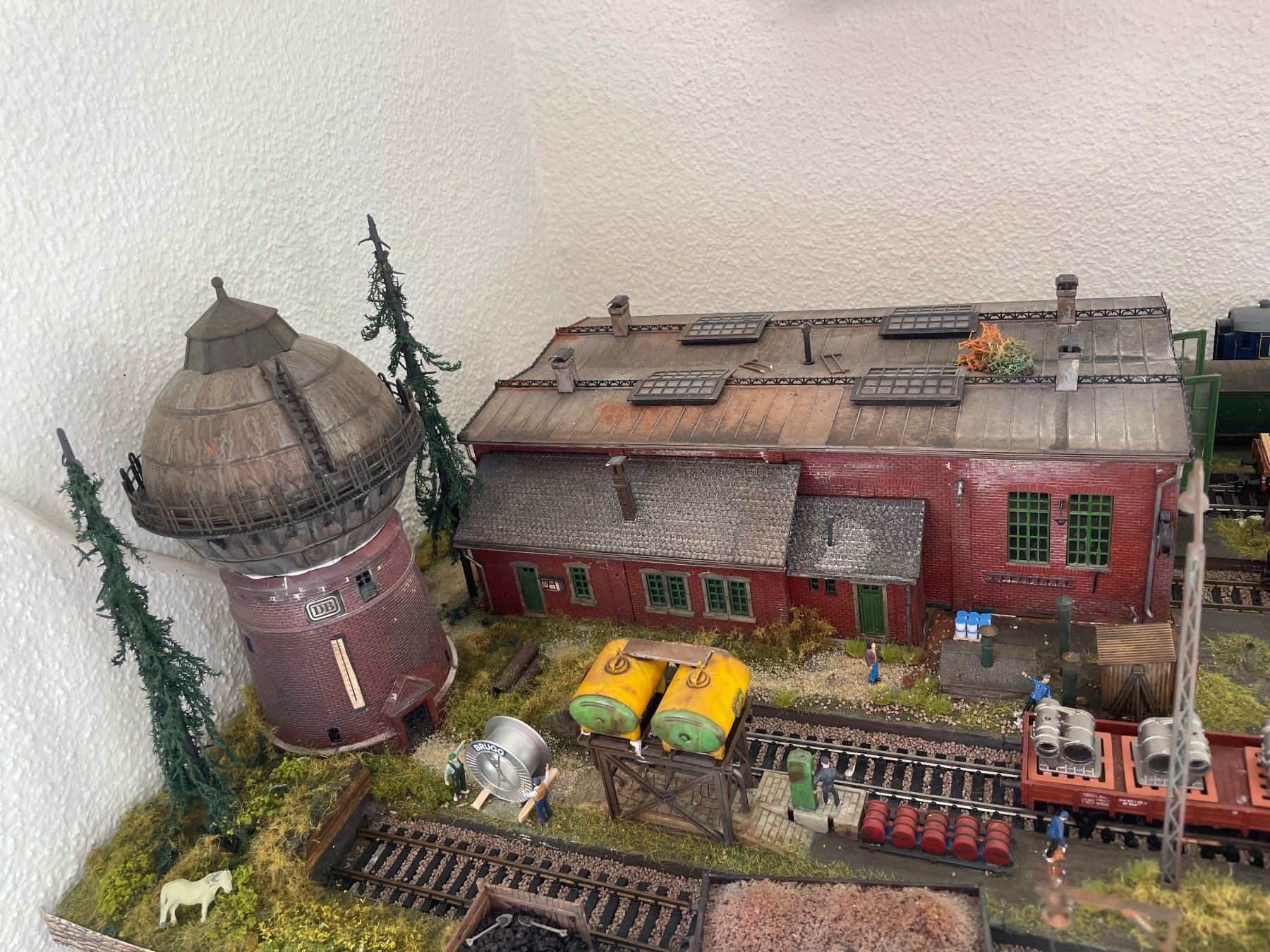 Modellini di ferrovie: Wunderschöne Sammlung mit 41 Lokomotiven – Nuovo (secondo la descrizione) da Uster venduto da ruehan 7