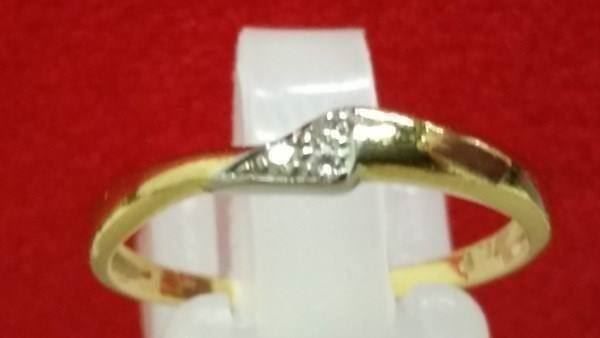 Anelli: Gold Ring 750(18k) mit diamant – Nuovo (secondo la descrizione) da Adliswil venduto da prince65 5