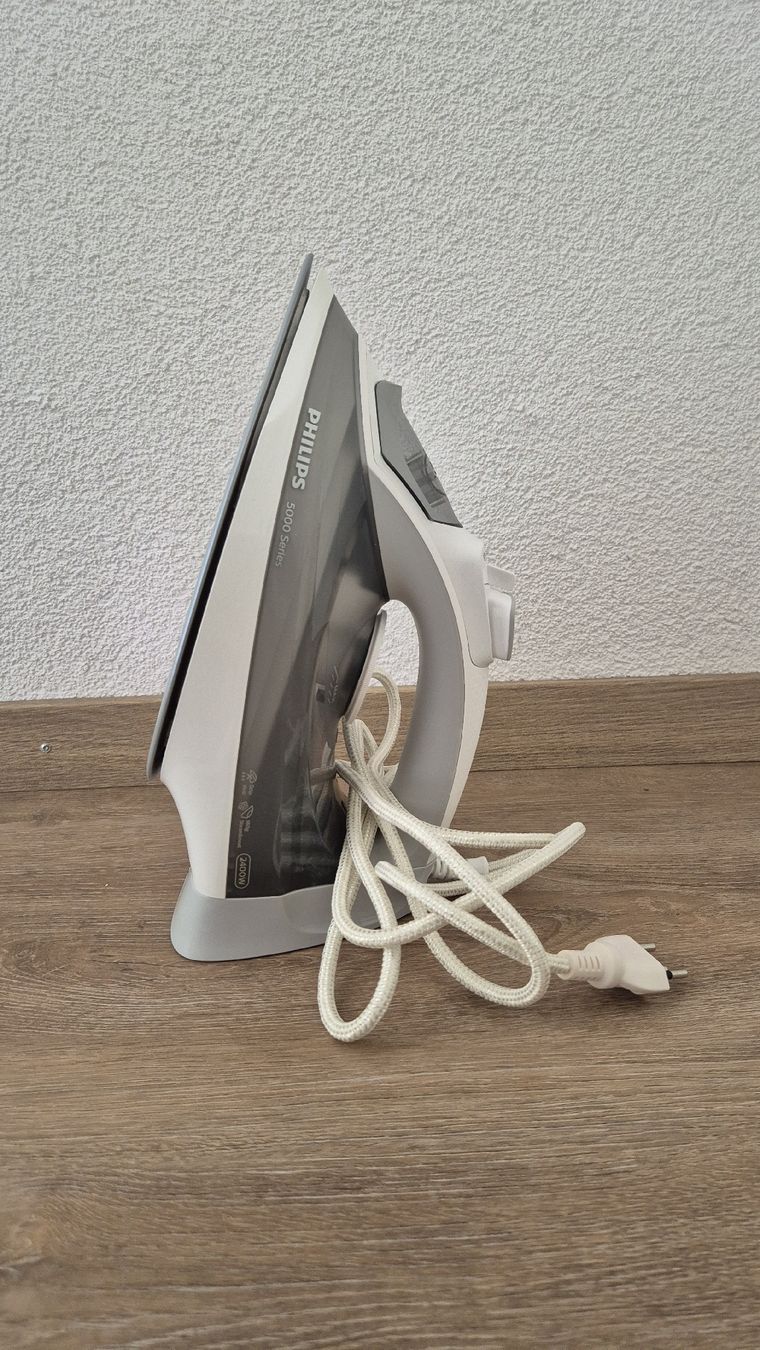 Philips Ferri da stiro: PHILIPS 5000Series Dampfglätteisen – Nuovo (secondo la descrizione) da Pfäffikon ZH venduto da M54X 1