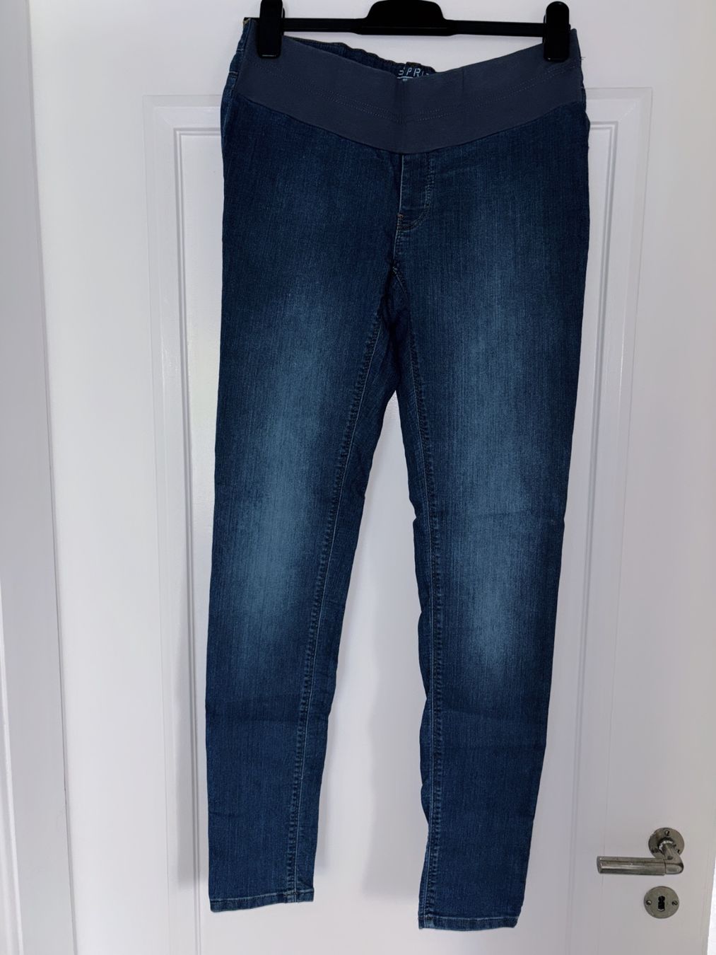 Lotti di vestiti: Kleiderpaket Umstandshosen Gr. 38 – Usato da  venduto da  6