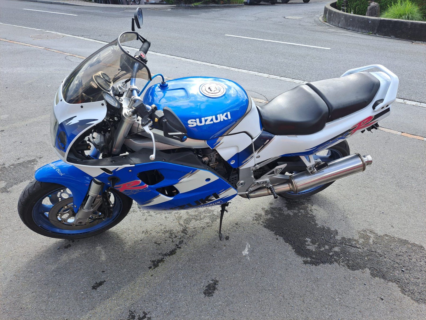 Suzuki Strasse: Suzuki GSX-R 1100 W – Gebraucht aus Wangs von zweirad-pizol 1