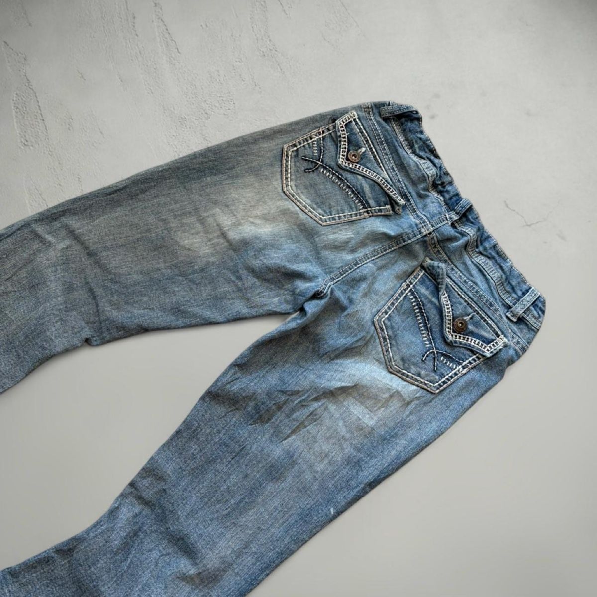 True Religion Jeans: True religion jeans  – Neuf (Voir description) à Basel par archive. 3