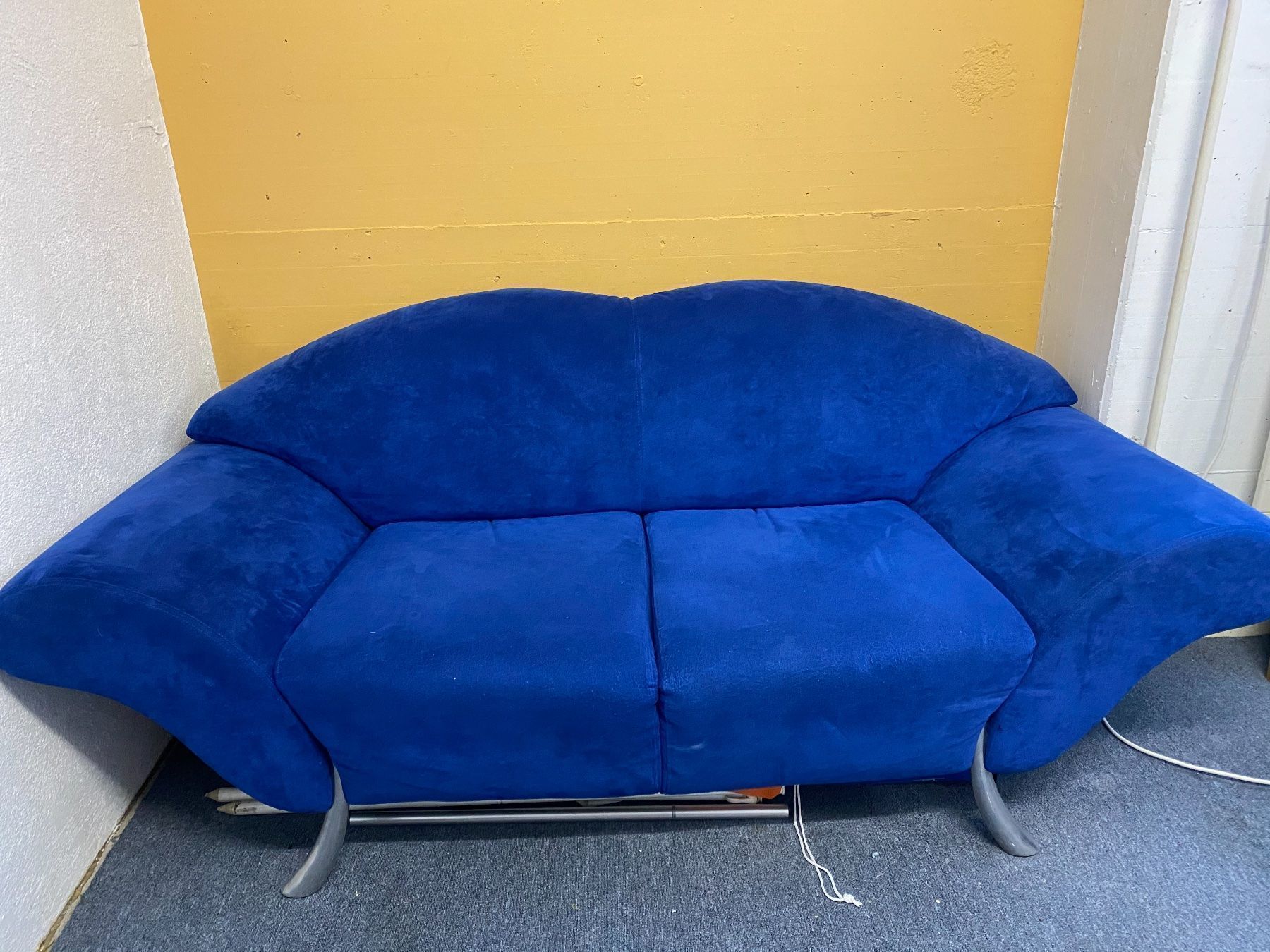 Divani: Echtes Alcantara 2 Zweisitzer Sofa – Usato da Dietlikon venduto da Ss11