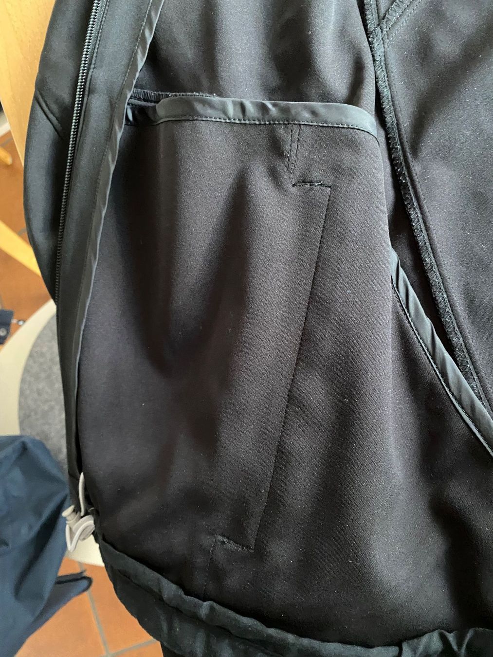 Giacche: schwarze Softshelljacke von `online` – Nuovo (secondo la descrizione) da Regensberg venduto da Qanussa 4
